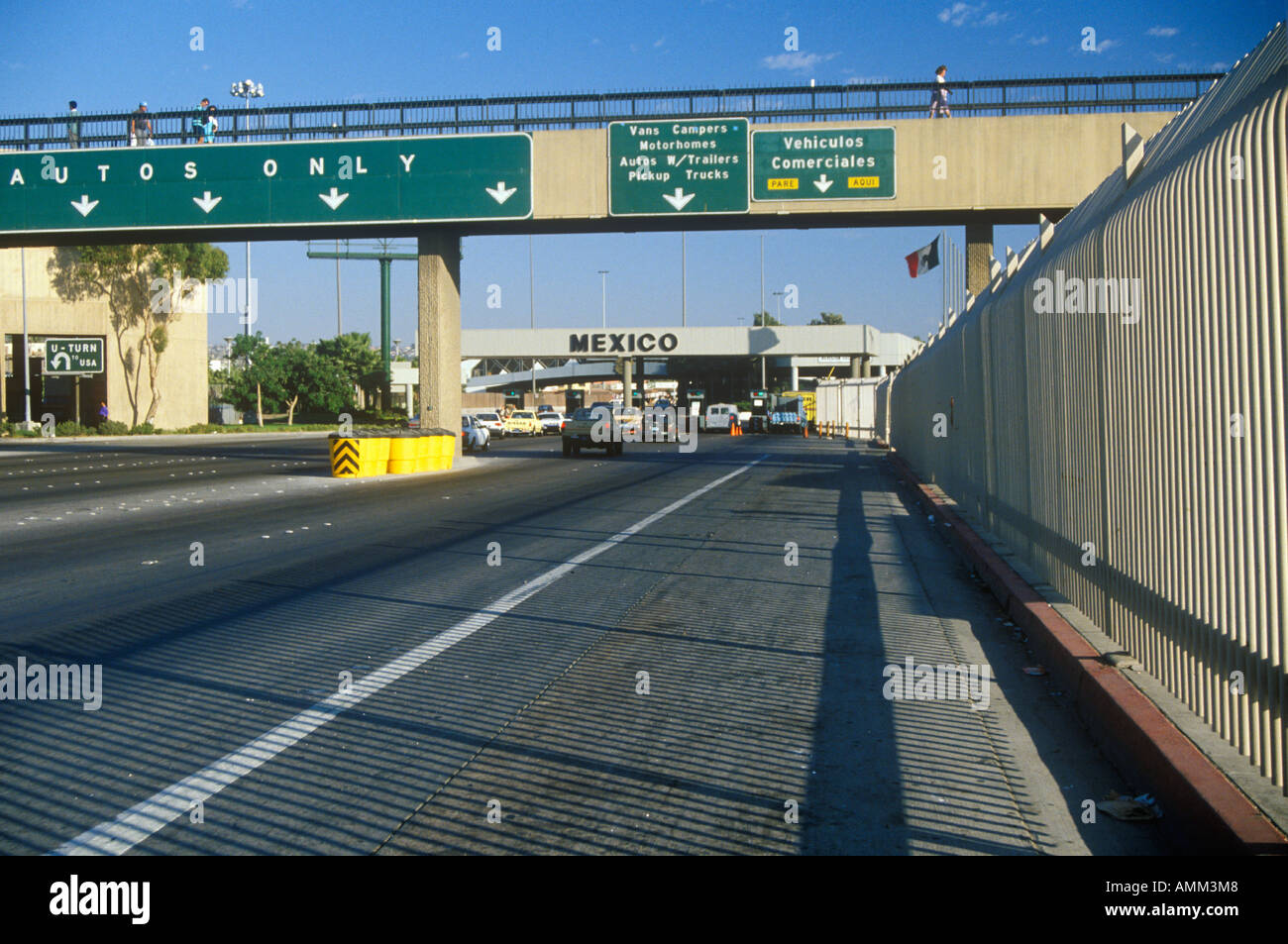 USA Mexico border in San Diego CA facing Tijuana Stock Photo Alamy