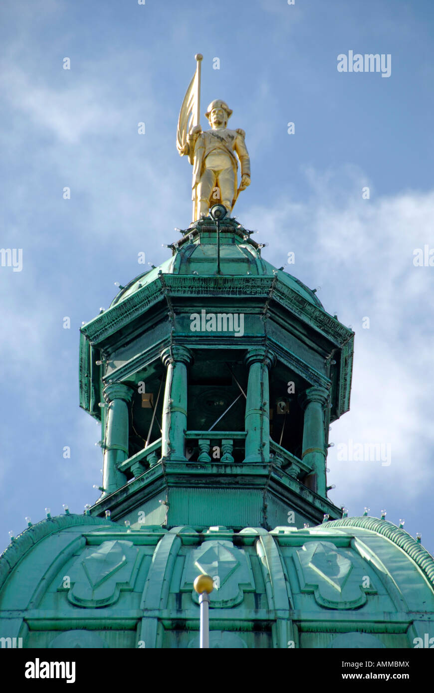 Dome with gold statue of Captain Vancouver Legislative Assembly