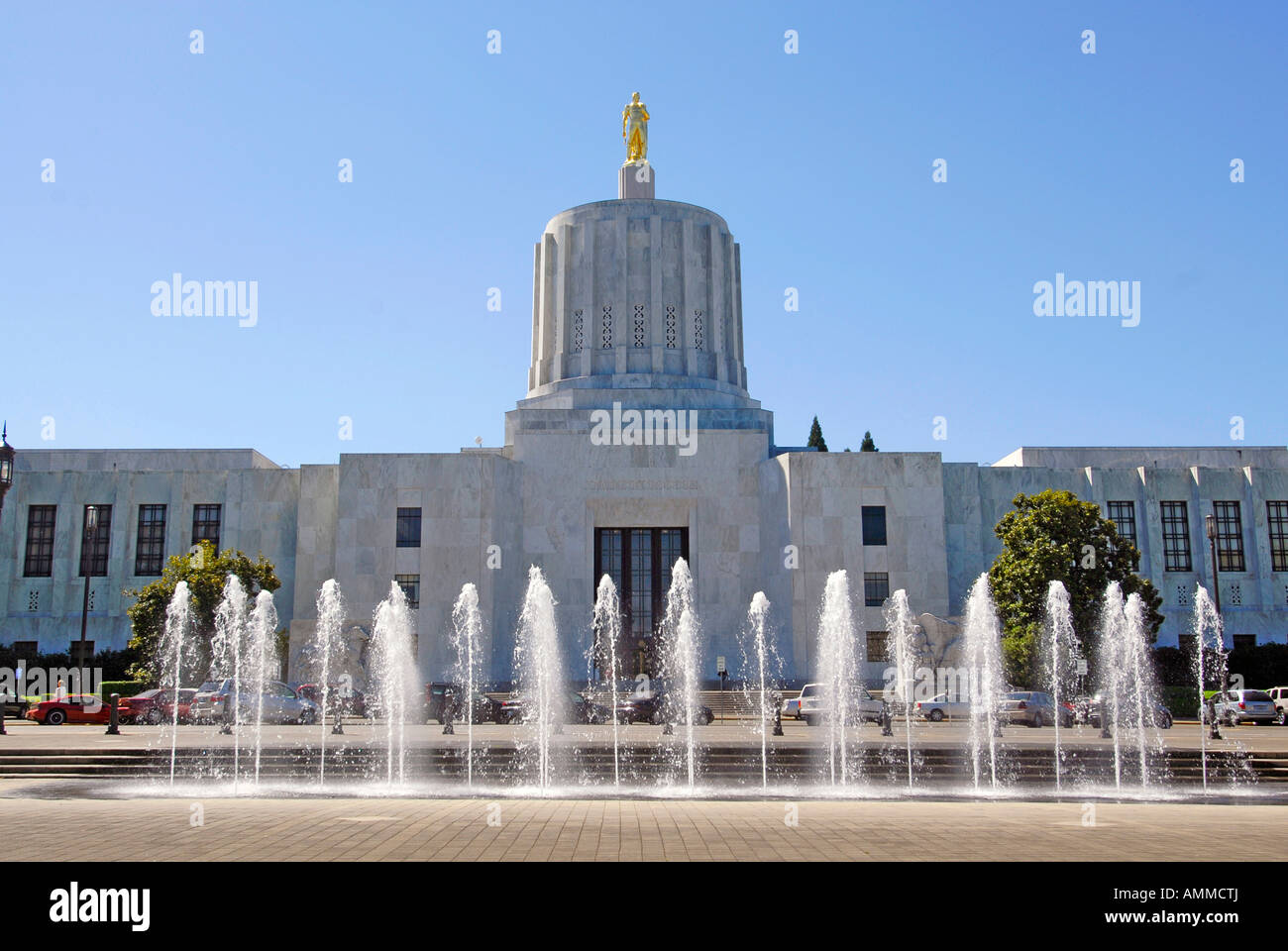 The State Capitol build at Salem Oregon Stock Photo Alamy