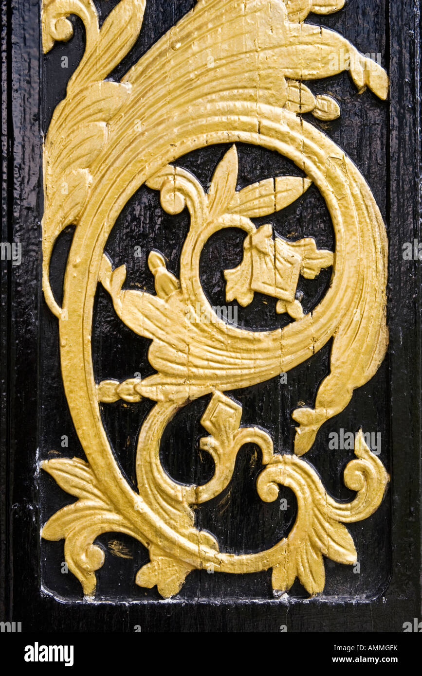 Malaysia wood carving hires stock photography and images Alamy