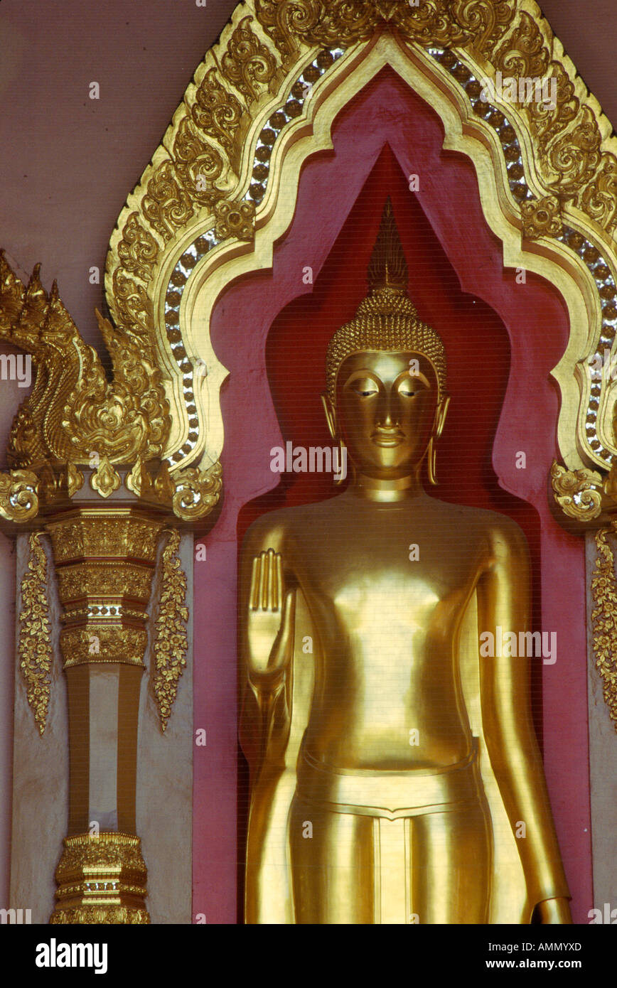 Buddhist Temple in Bangkok Thailand Stock Photo - Alamy