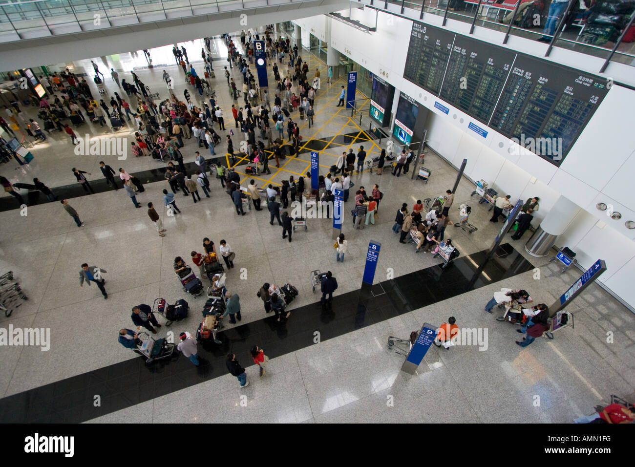 Arrivals Hall Area HKG Hong Kong International Airport Stock Photo - Alamy