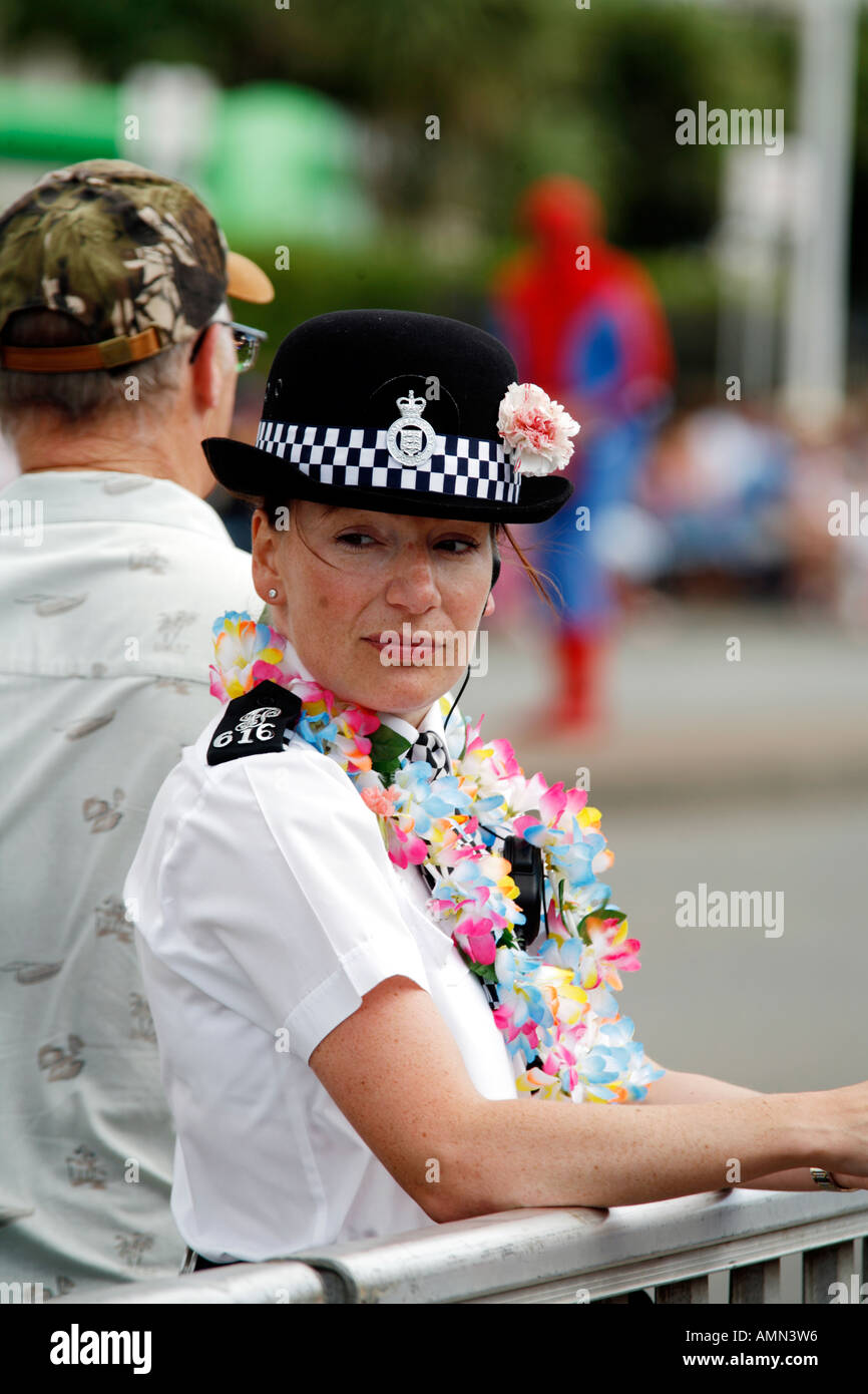 Woman police officer hi-res stock photography and images - Alamy