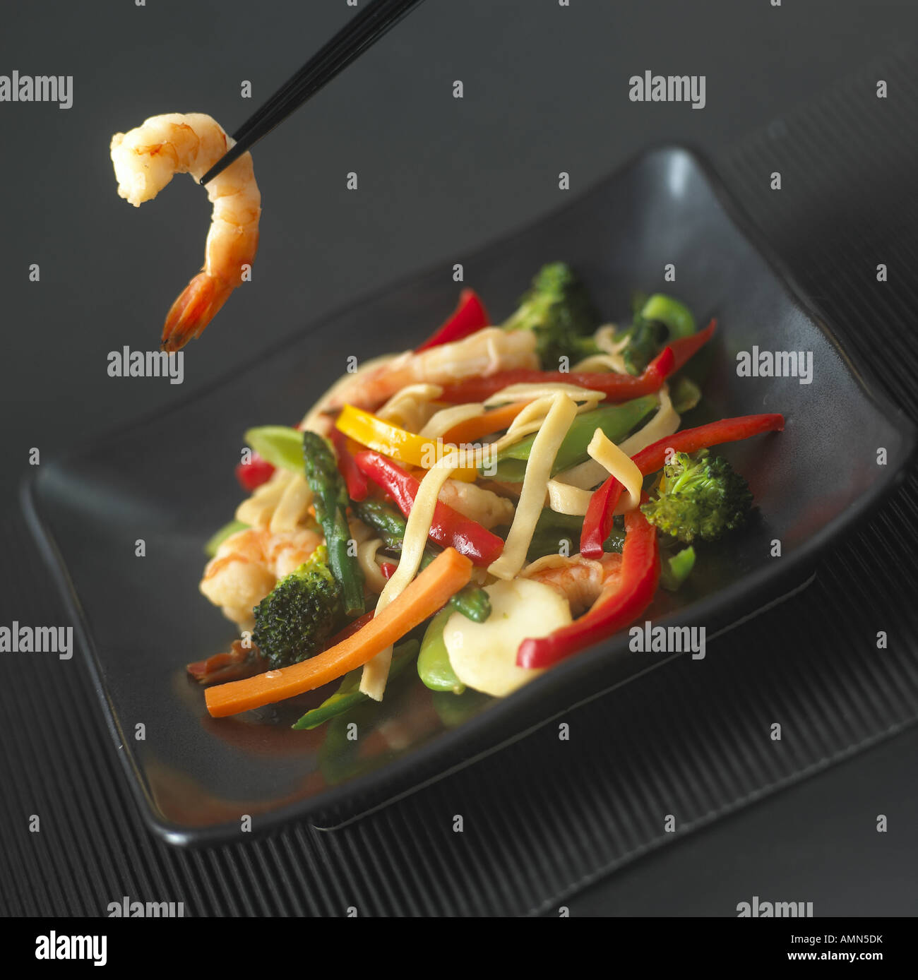 Prawn stir fry Stock Photo - Alamy