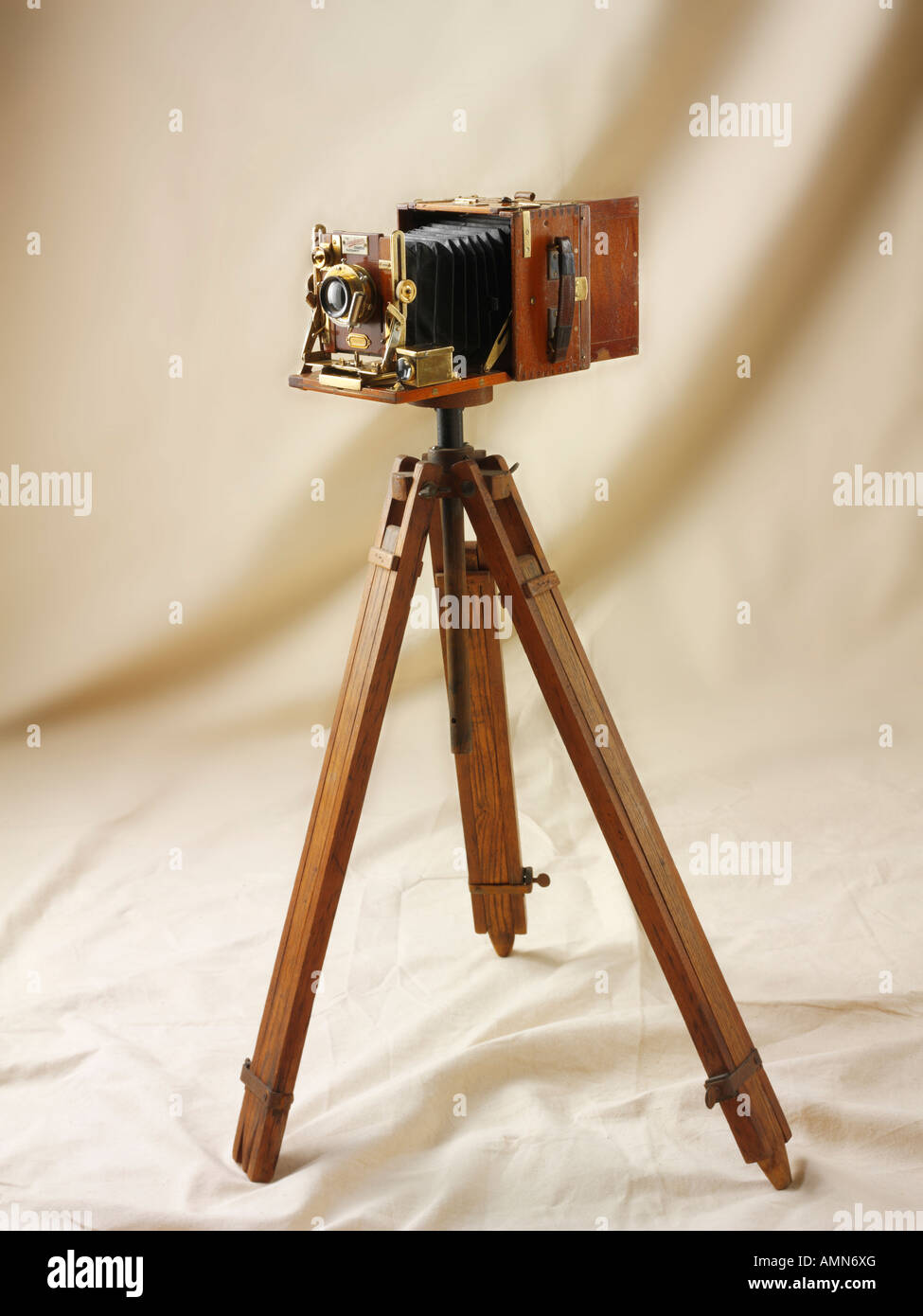 Plate camera hi-res stock photography and images - Alamy