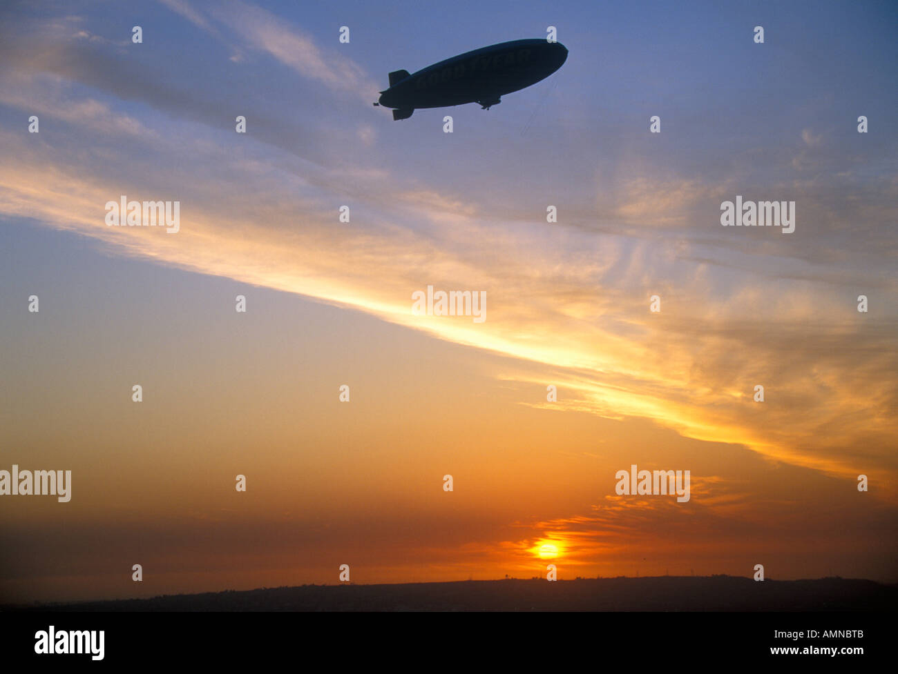 Blimp Silhouette High Resolution Stock Photography And Images Alamy