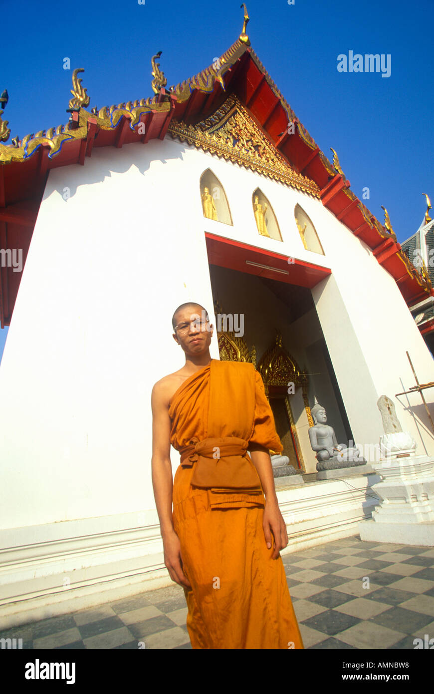 Buddhist monk japan history hi-res stock photography and images - Alamy