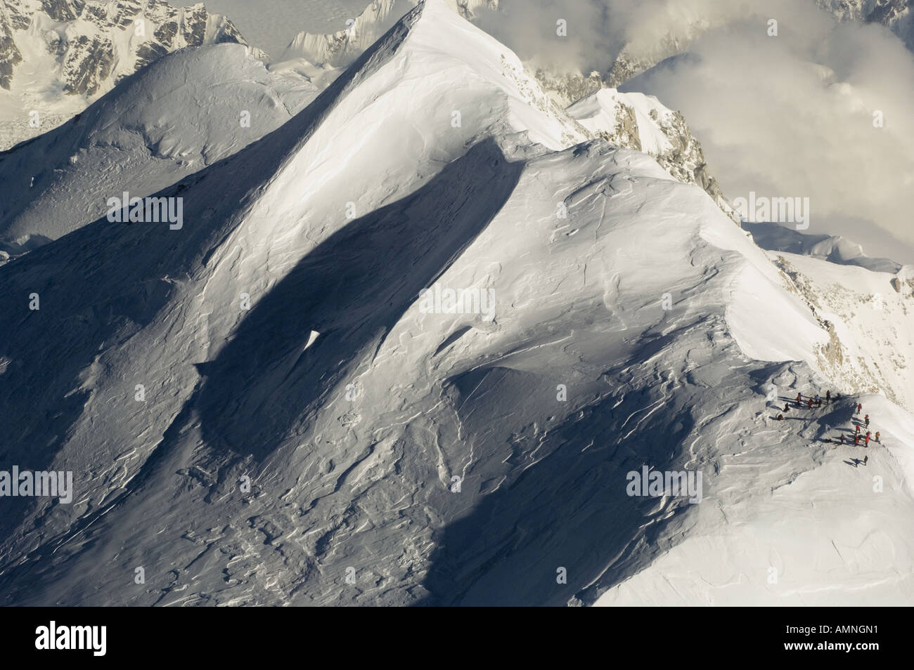 ALASKA DENALI NATIONAL PARK AERIAL VIEW OF MT McKINLEY AND THE ALASKA RANGE Stock Photo