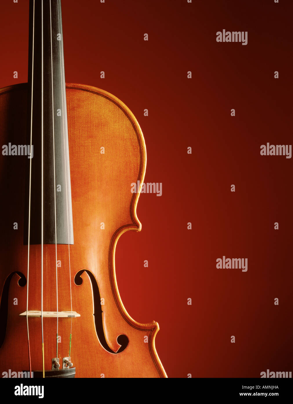 Handcrafted violin hires stock photography and images Alamy