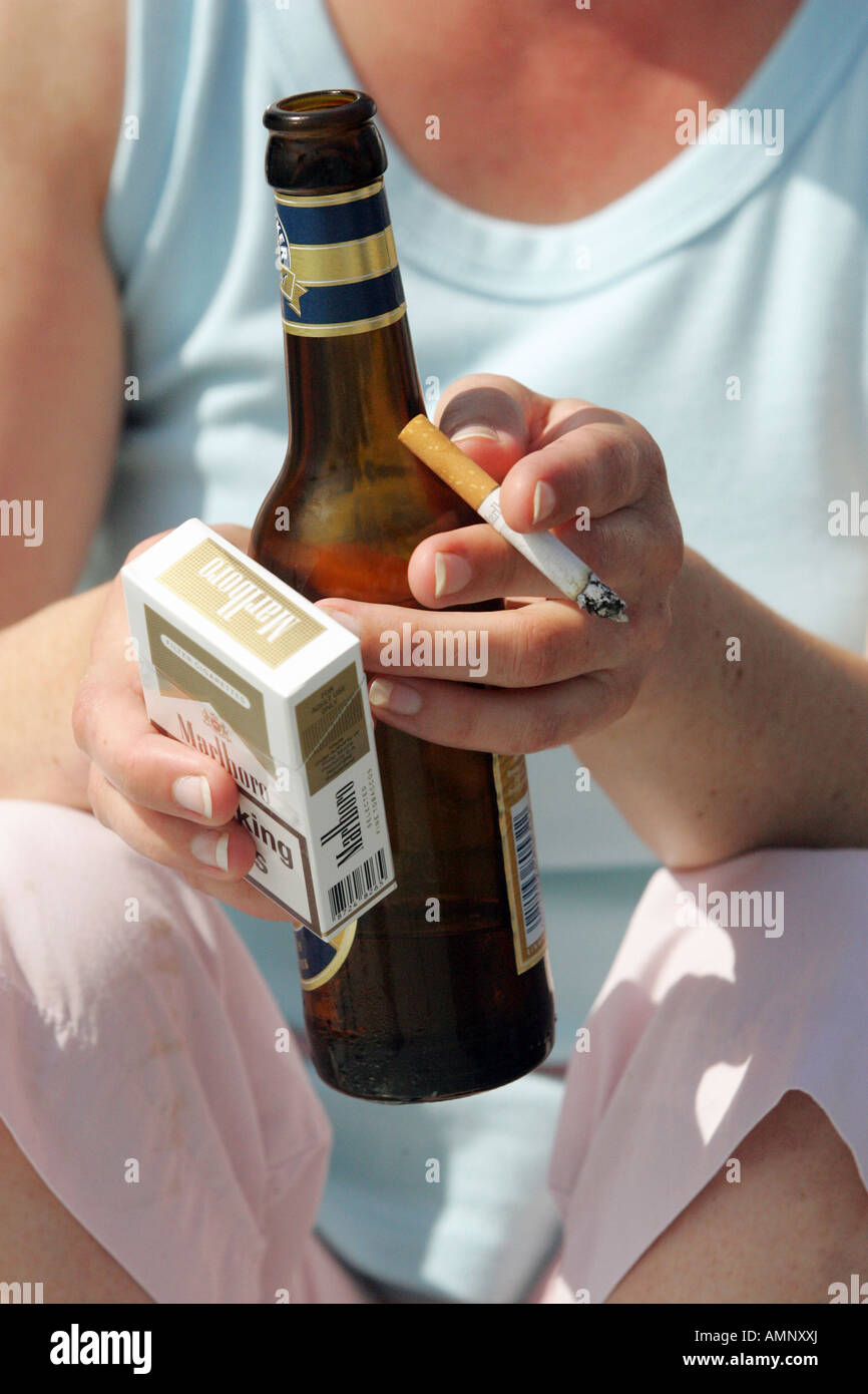 Cigarette Box Marlboro Stock Photos & Cigarette Box Marlboro Stock