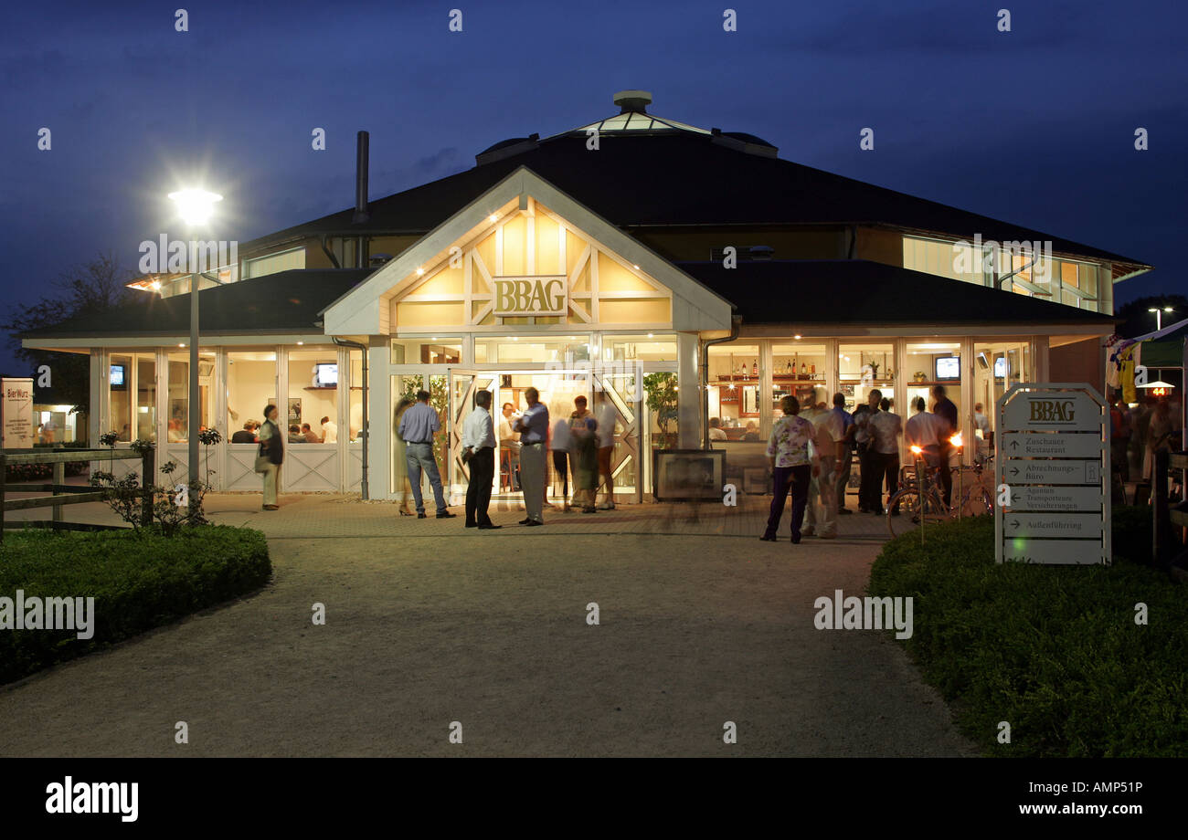 Horse auctions hi-res stock photography and images - Alamy