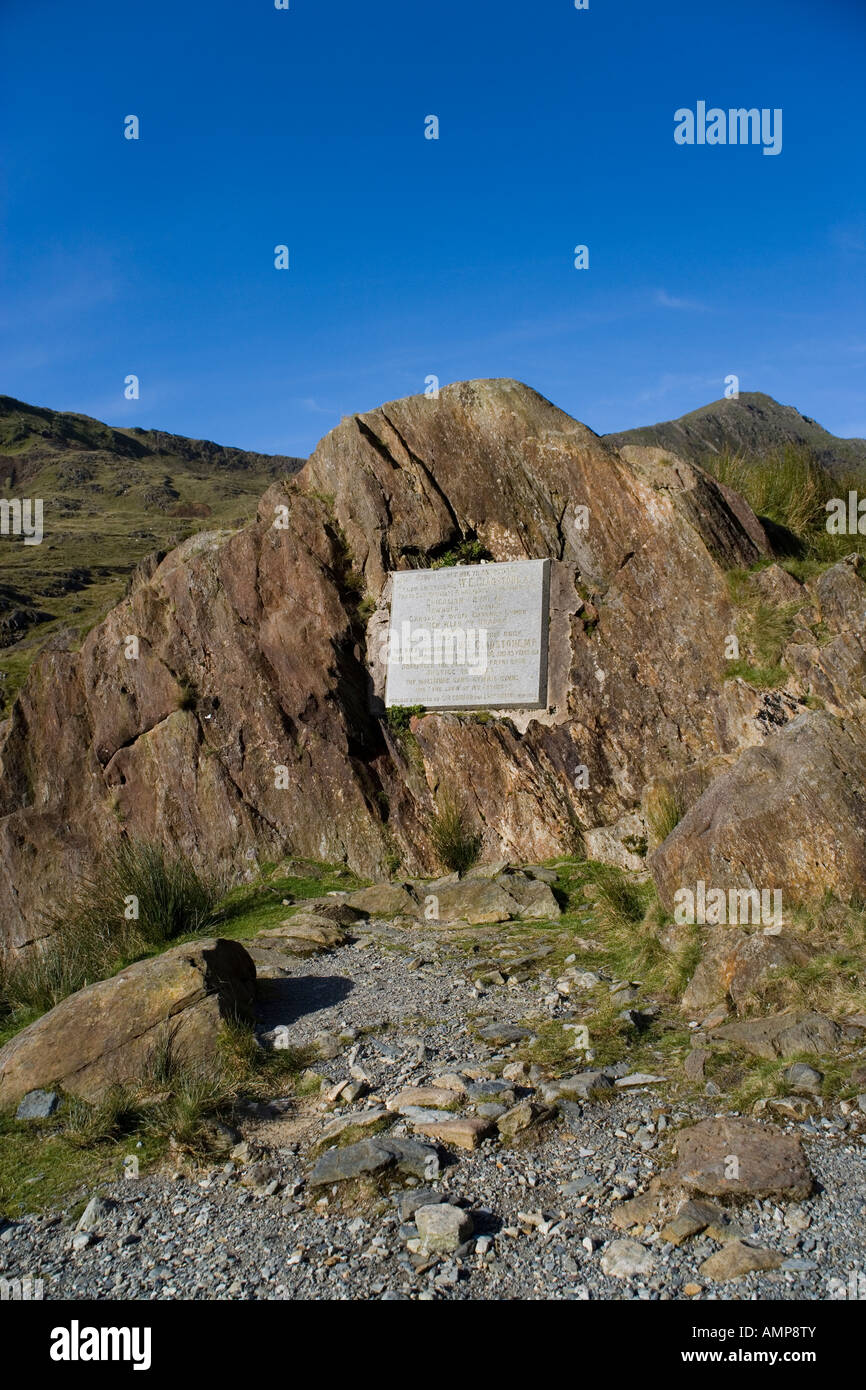 Gladstone rock hires stock photography and images Alamy