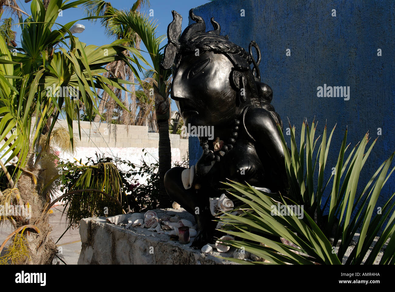 Ixchel the Mayan Goddess Statue Stock Photo Alamy