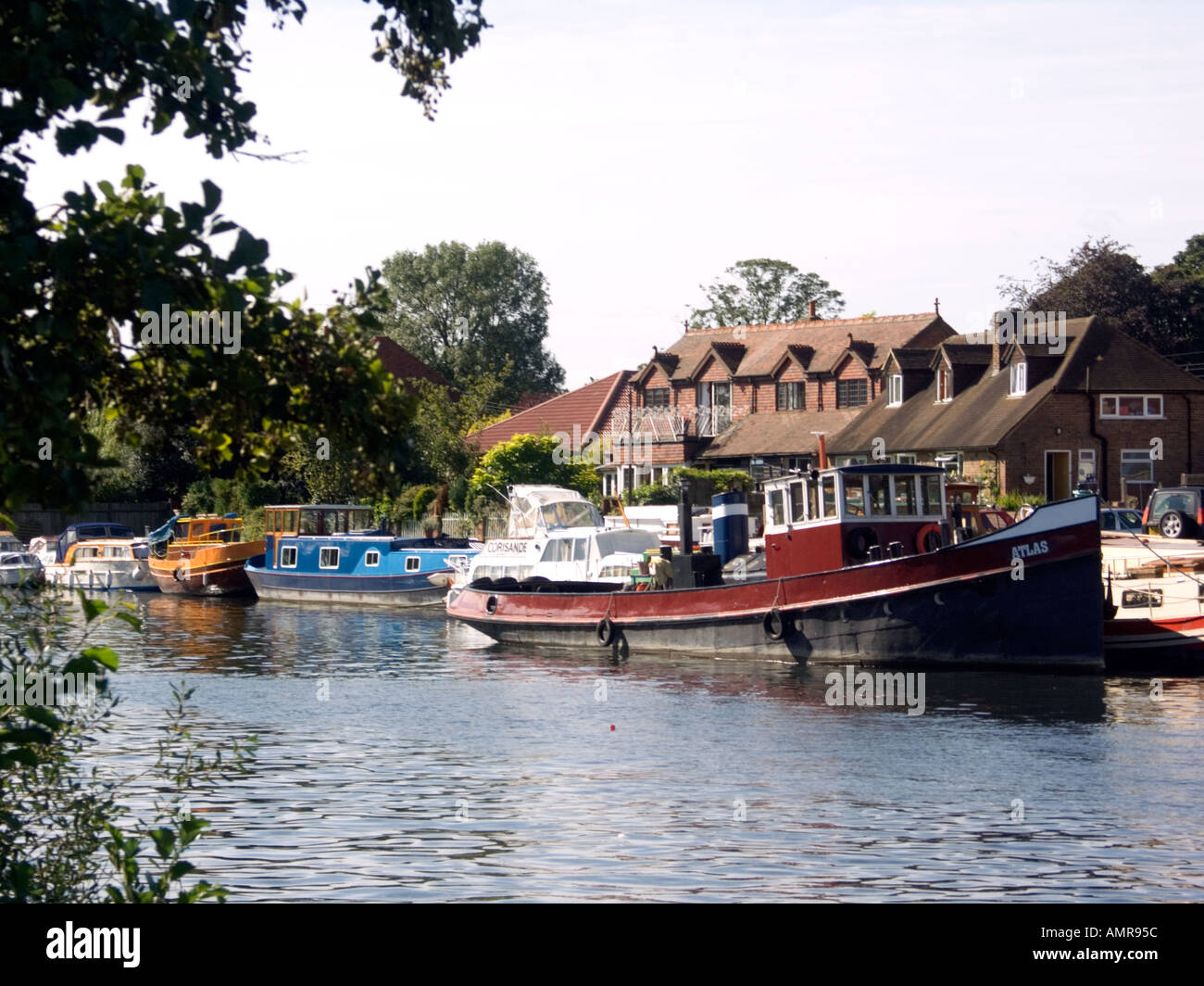 Tims Boat Yard, River Thames, Staines, Middlesex, England Stock Photo Alamy