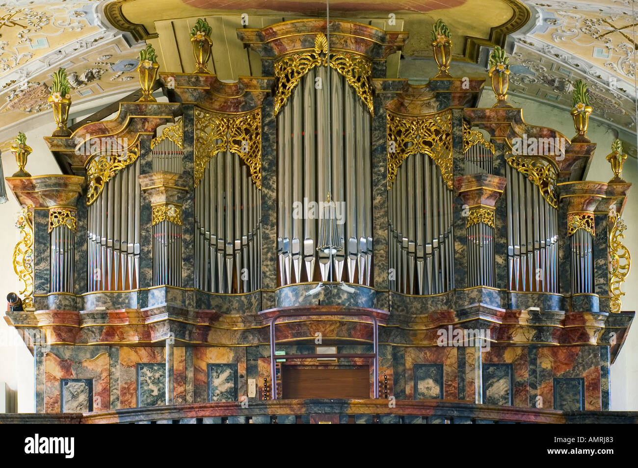 Marienweiher Markt Marktleugast Kreis Kulmbach Oberfranken Bayern Deutschland Wallfahrtskirche Maria Heimsuchung Orgel Stock Photo