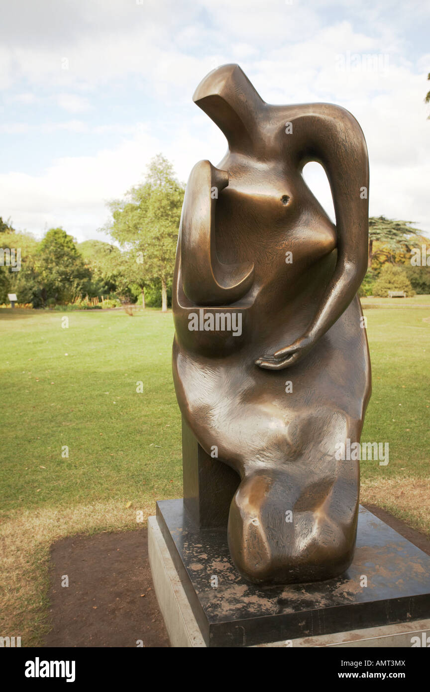 Henry Moore sculpture Mother & Child Block Seat 1983-84