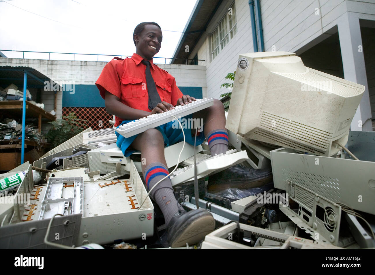CFSK Computers for Schools Kenya.GSM Association install a data service