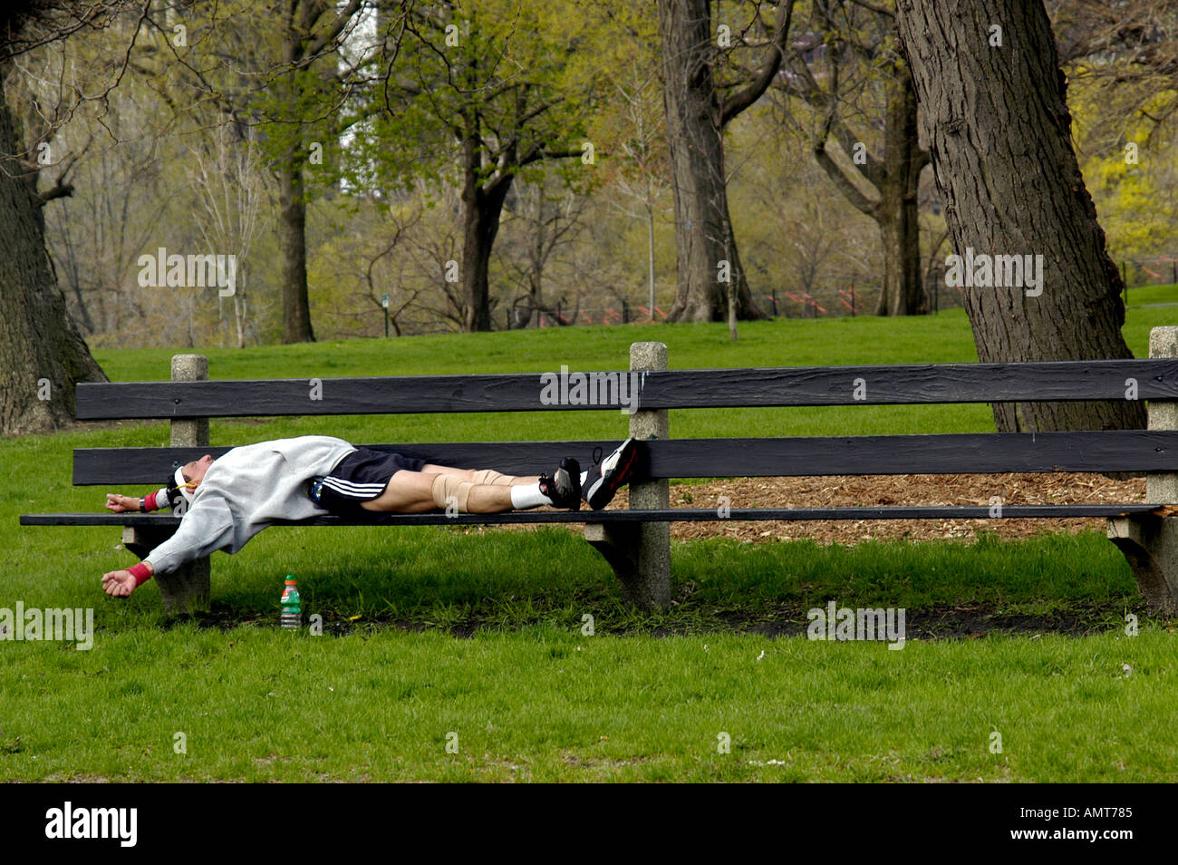 Tired Rung Runner resting tired exhausted hi-res stock photography and images - Alamy
