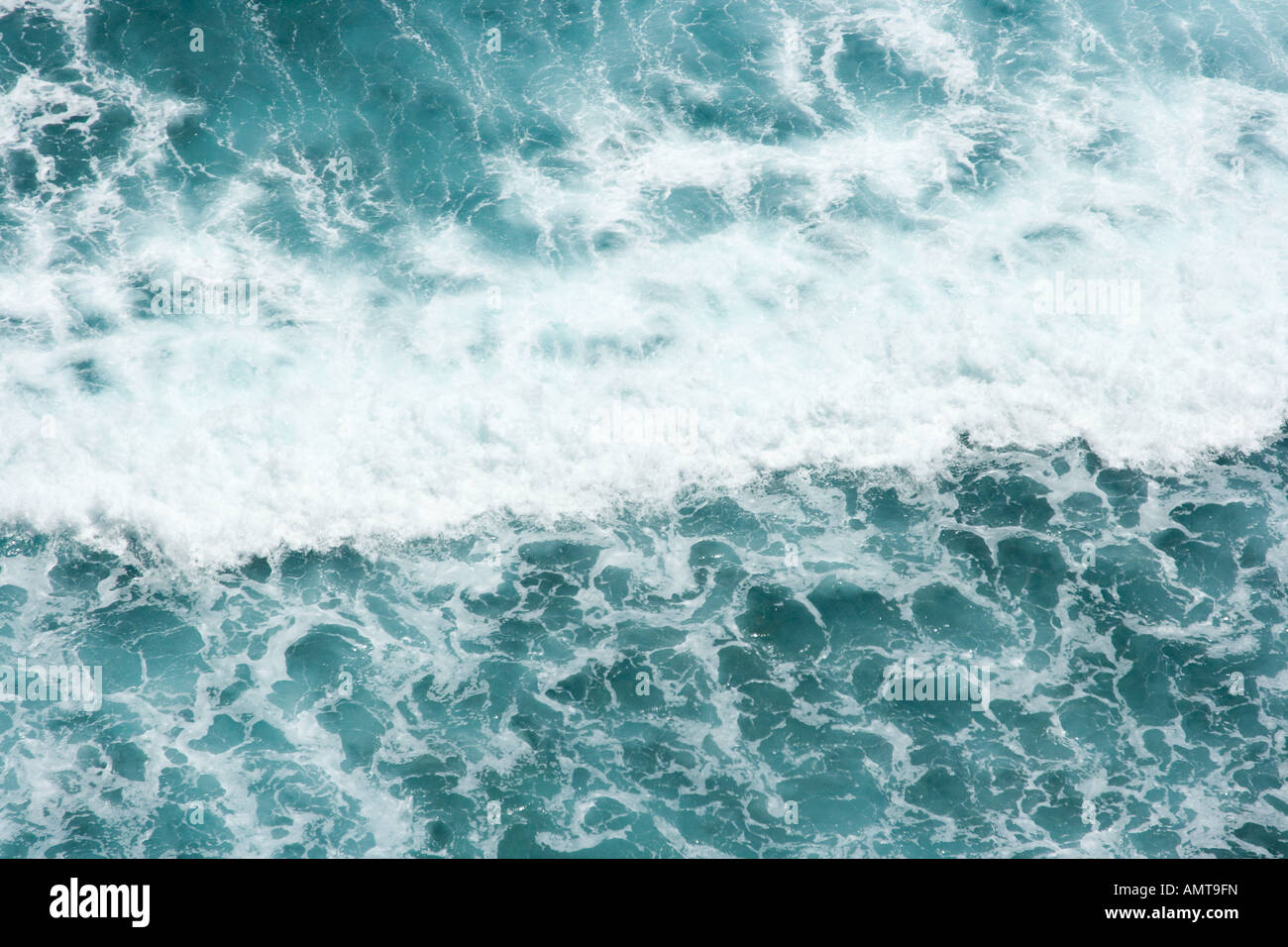 Blue ocean water hi-res stock photography and images - Alamy