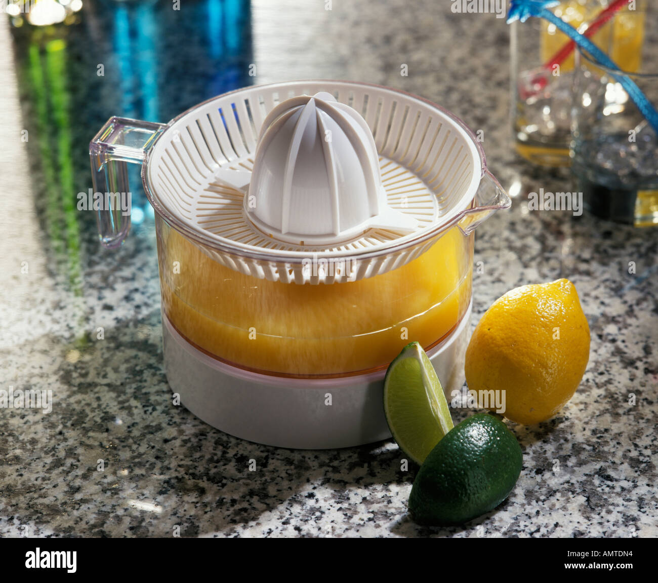 Orange juice squeezer in the kitchen vitamine C Stock Photo Alamy