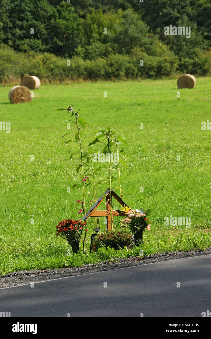 Cross traffic accident hires stock photography and images Alamy