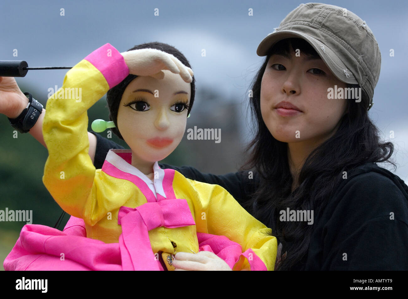 Puppet Korean Korean Puppet and puppeteer from Hyundai Puppet Theatre at Edinburgh ...