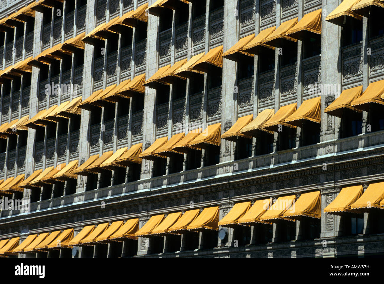 YELLOW AWNINGS ON THE HAMM BUILDING IN DOWNTOWN ST. PAUL, MINNESOTA. Stock Photo