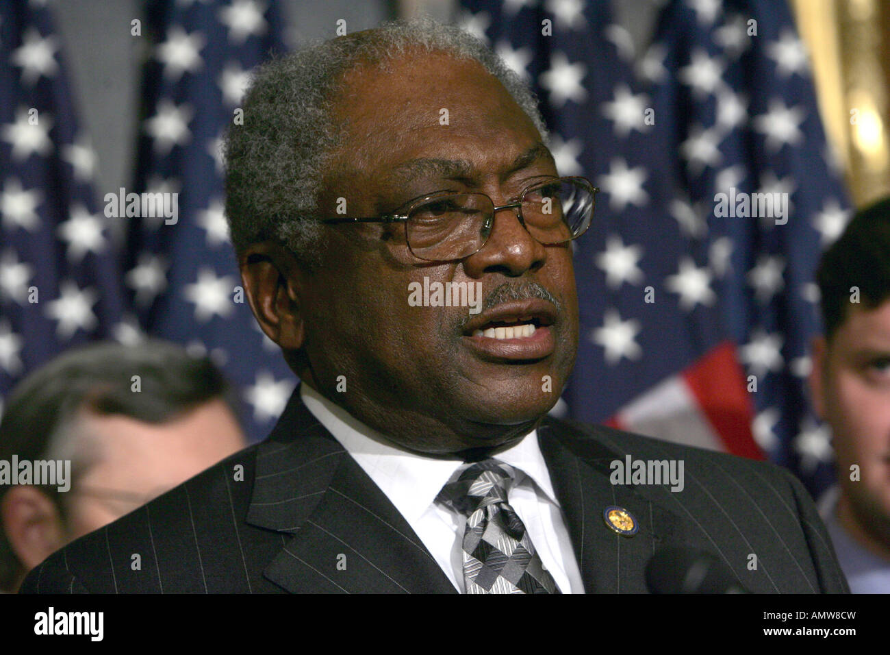 House of Representives Whip James Clyburn D-SC talks to press after the passage of the vote on US Troop Readiness, Stock Photo