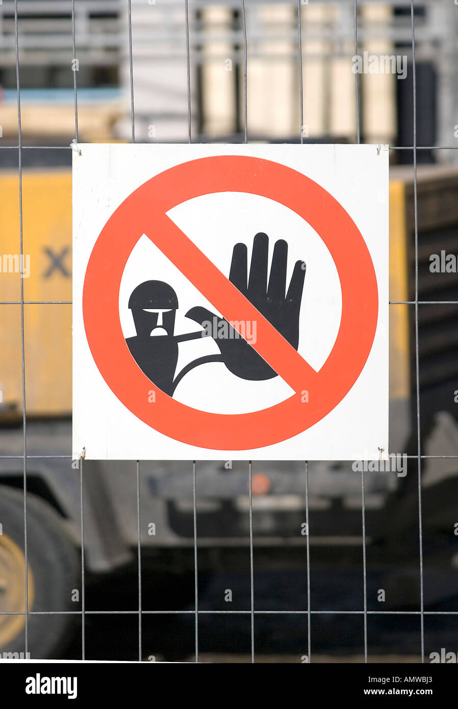Sign no entrance with the symbol of an averting hand Stock Photo