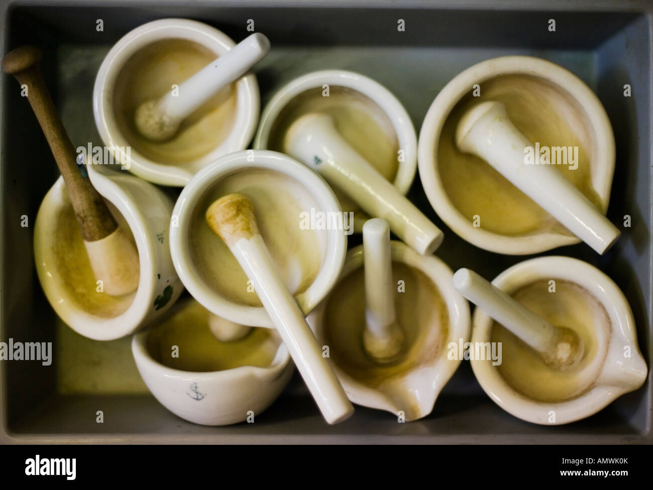 Pestle and mortar class set of nine school science laboratory Stock