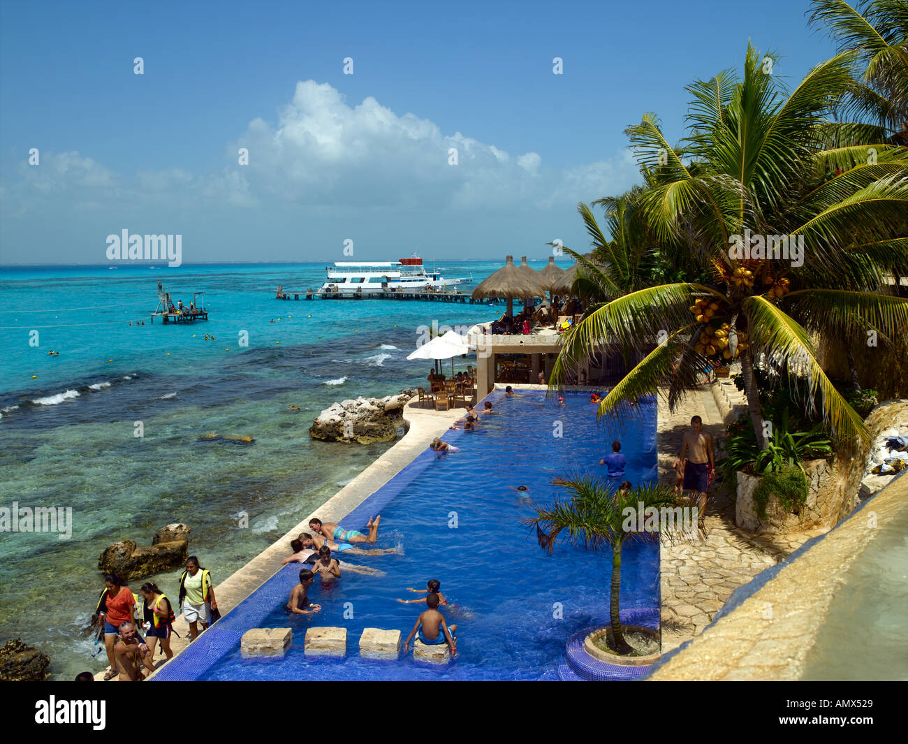 Isla Mujeres, El Garrafon, Swimming Pool Stock Photo - Alamy