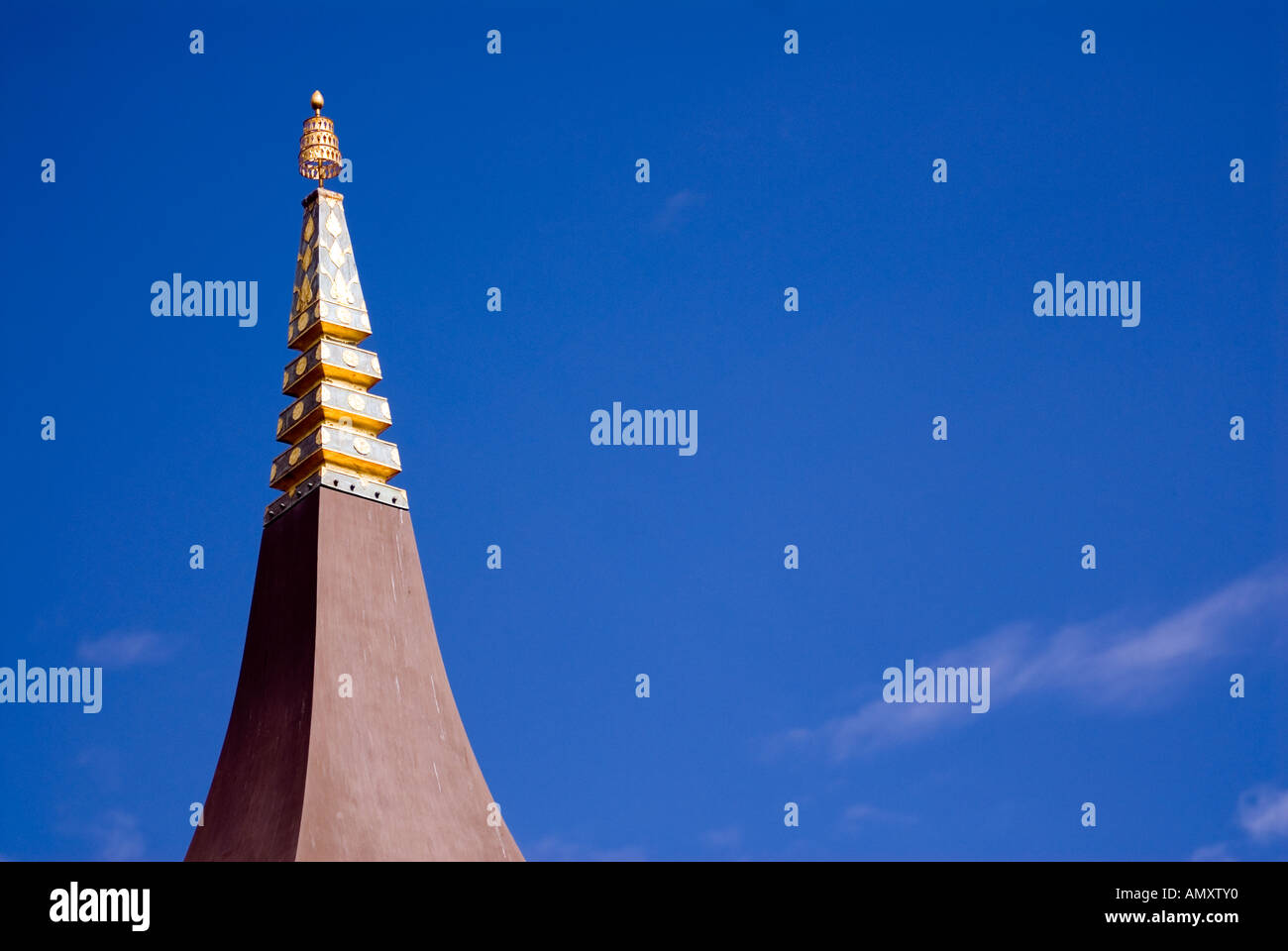 PICTURE CREDIT DOUG BLANE Amaravati Buddhist Monastery England Great Britain Stock Photo