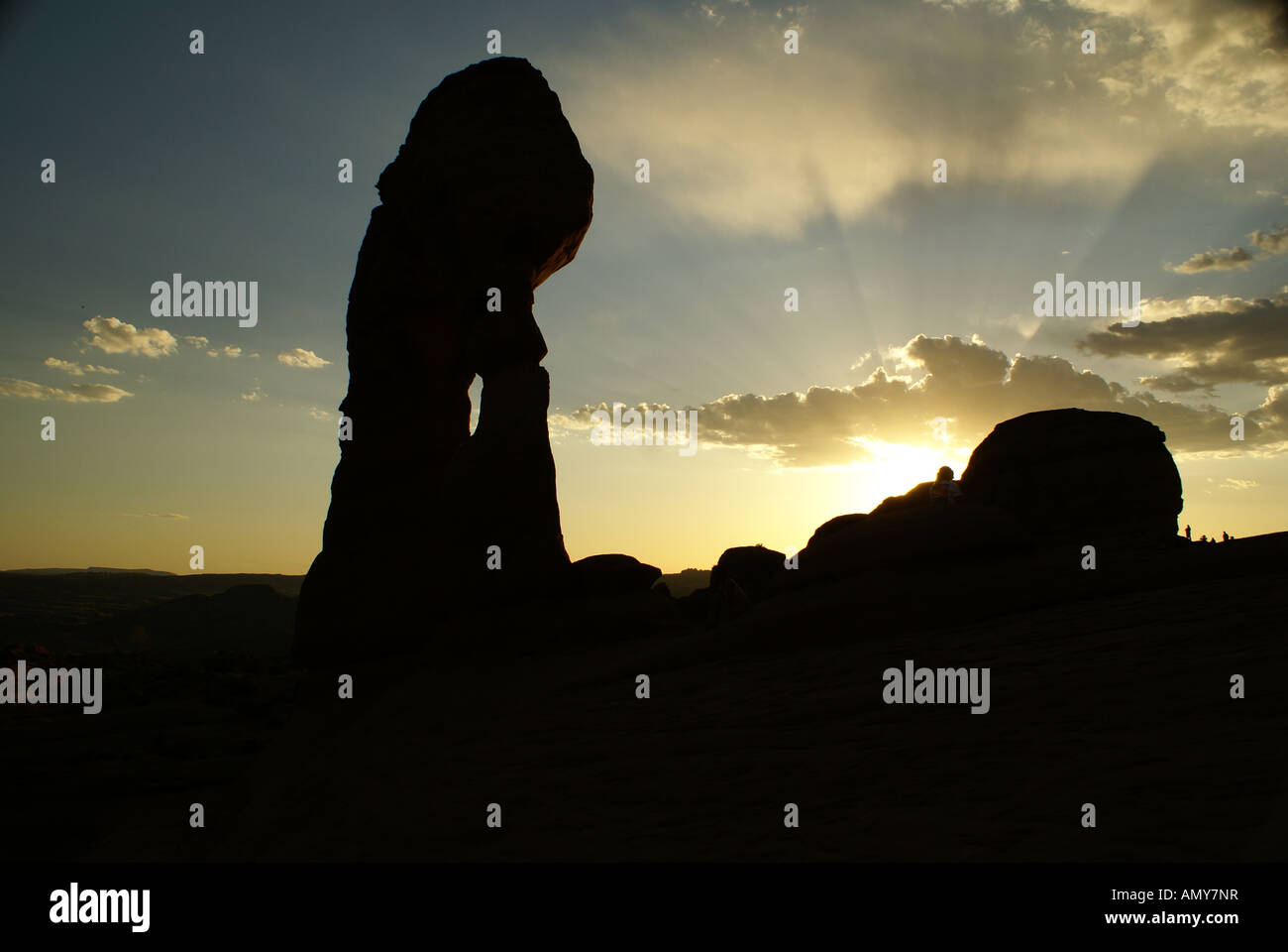 Delicate arch silhouette hi-res stock photography and images - Alamy