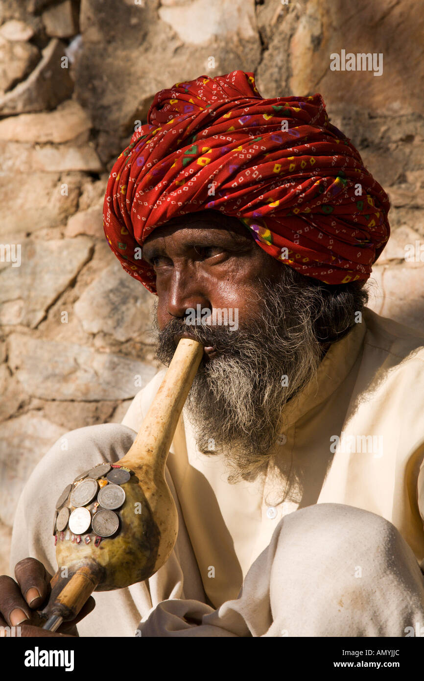 Snake charmer playing flute hires stock photography and images Alamy