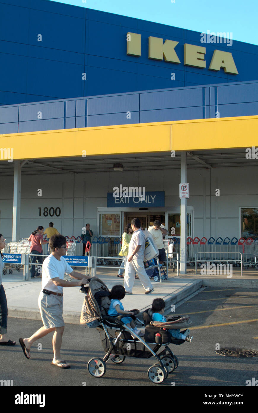 Swedish department store, Ikea, in Chicagoland area Stock Photo Alamy