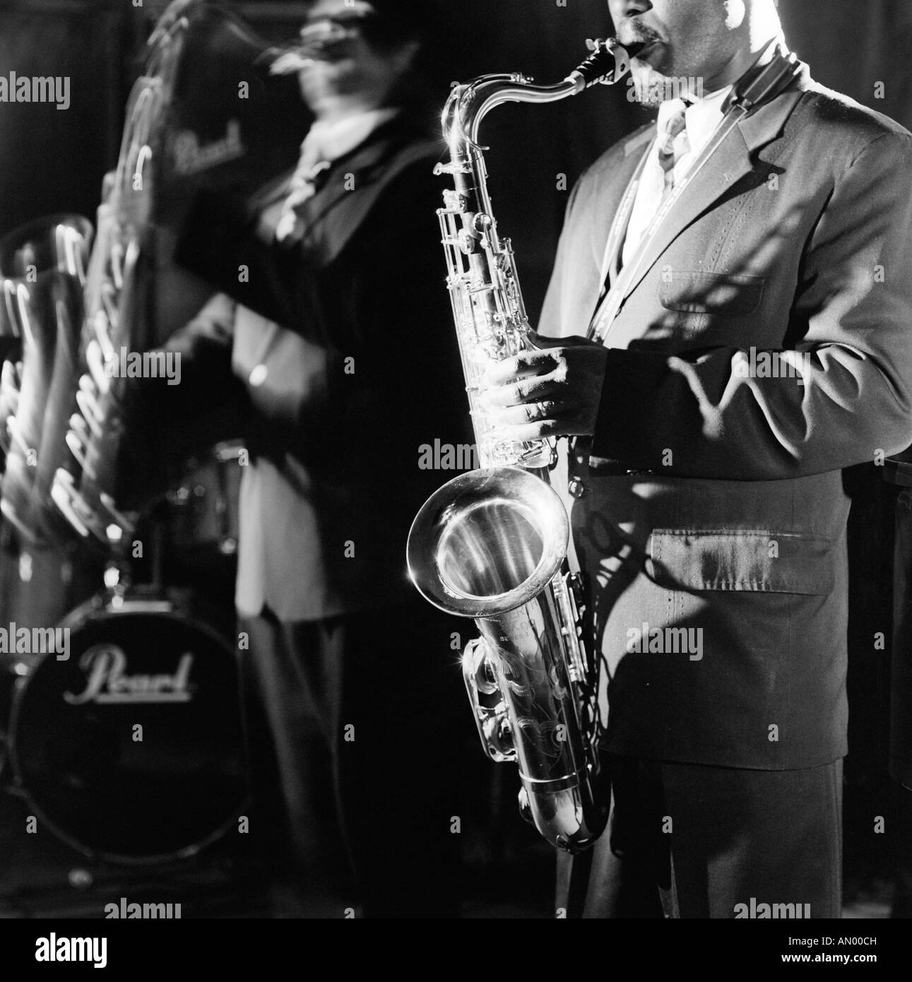 Jazz saxophone hires stock photography and images Alamy