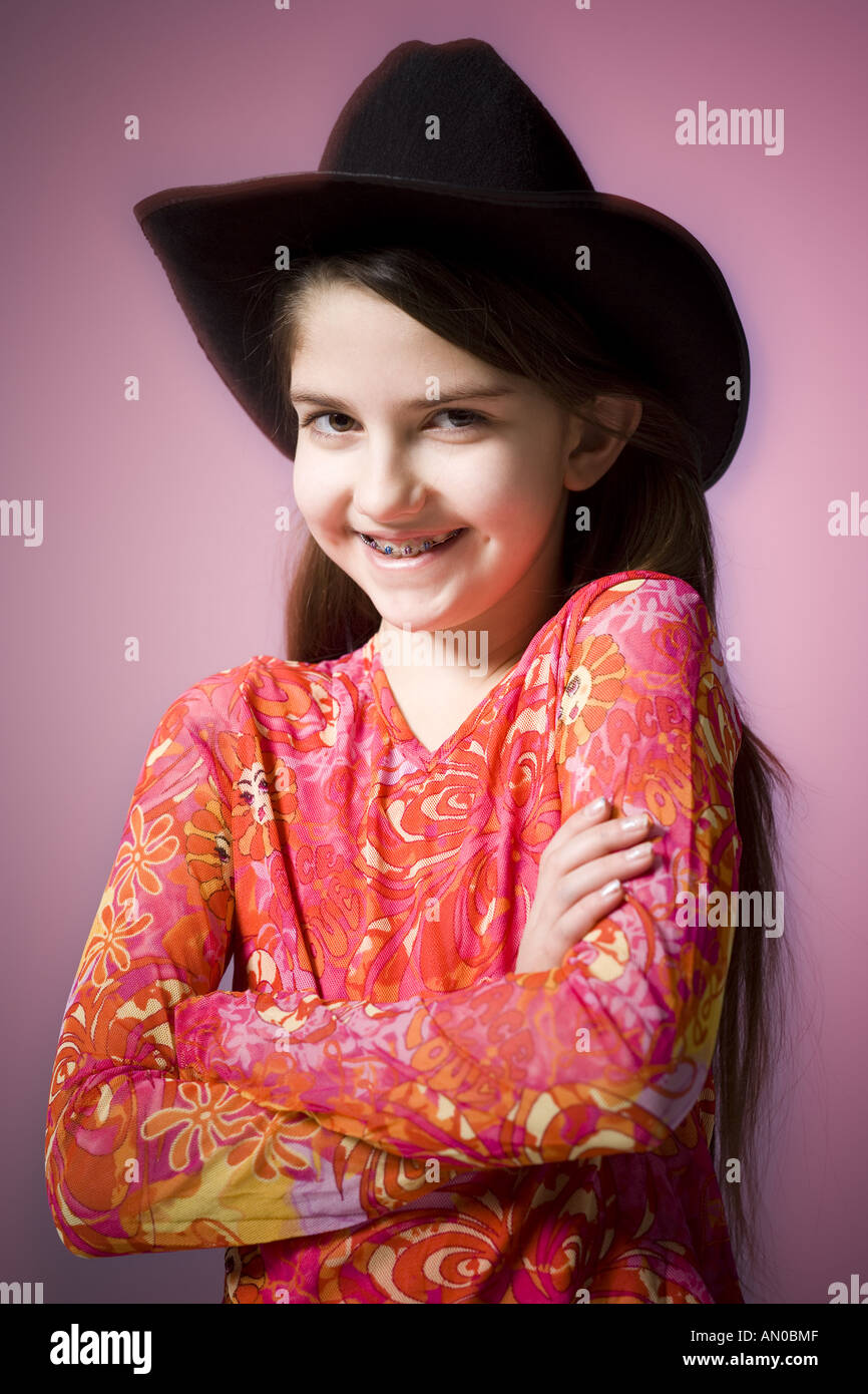 Portrait of a teenage girl smiling Stock Photo - Alamy