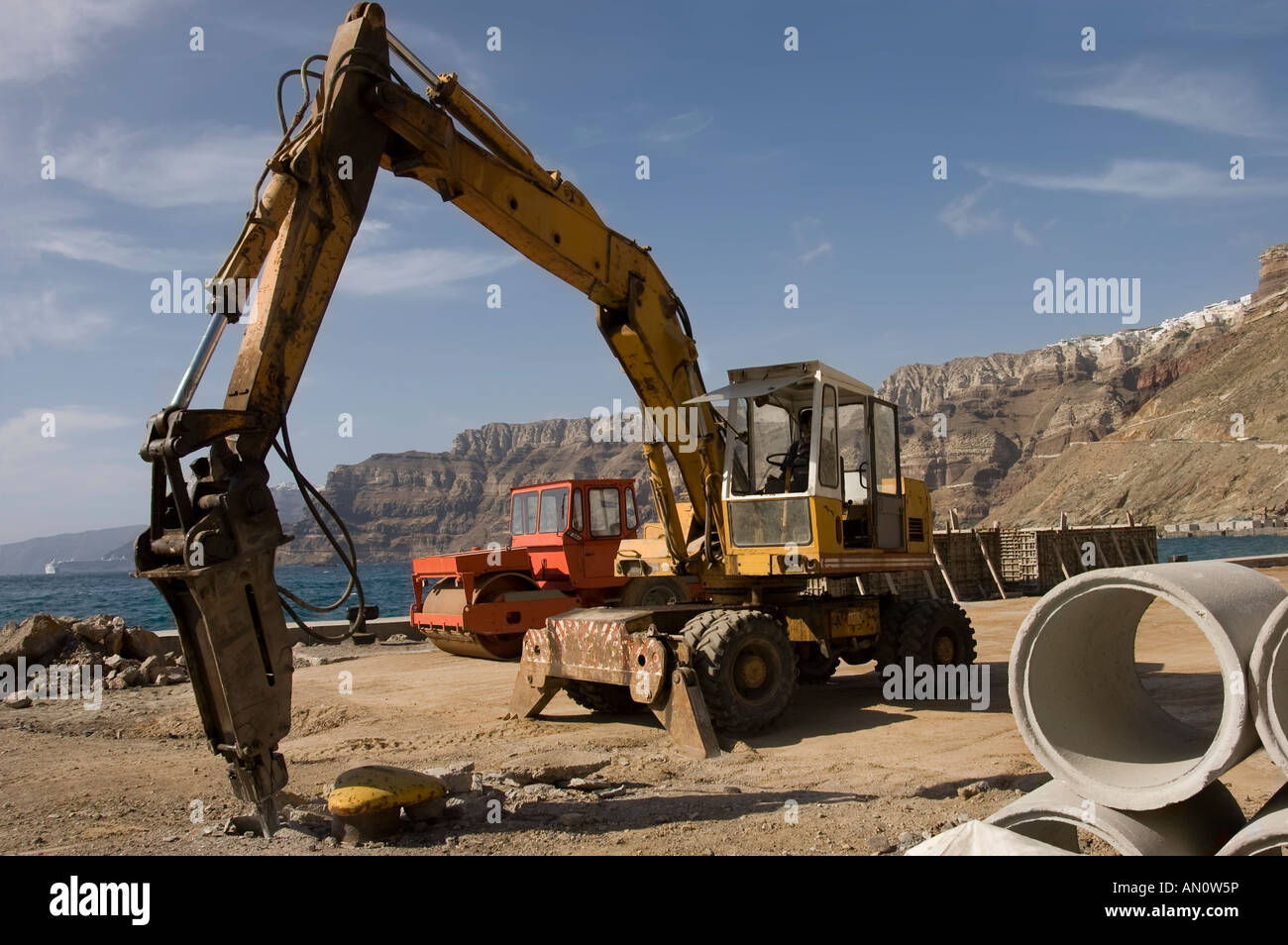 Dig a hole hi-res stock photography and images - Alamy