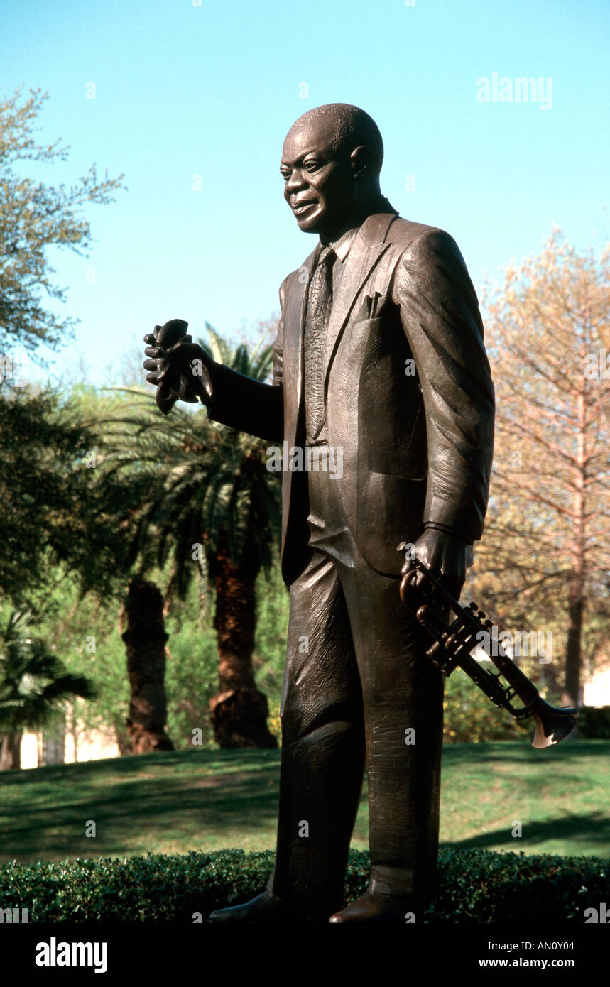 Louis Armstrong Statue New Orleans Stock Photo Alamy