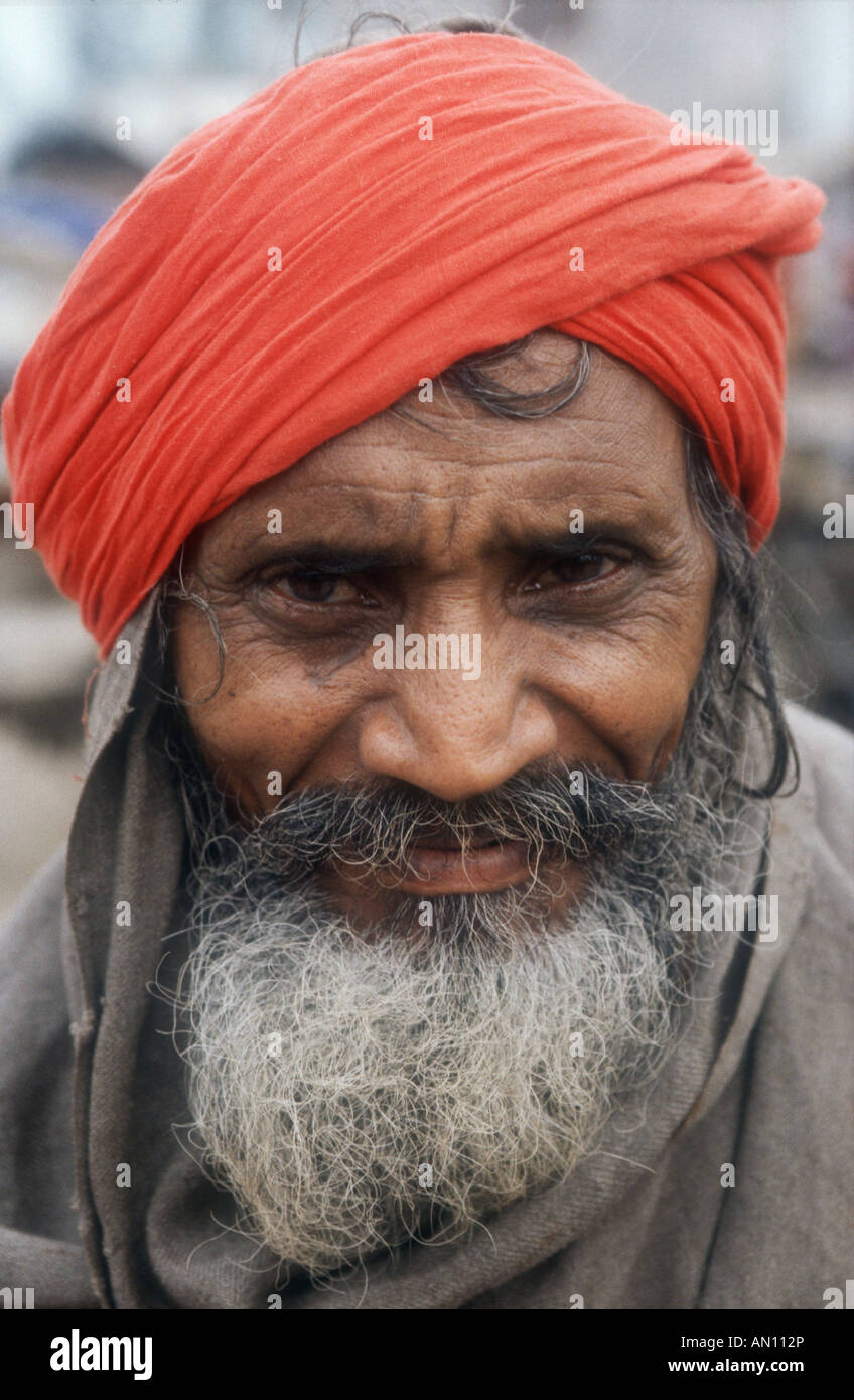 Portrait of elderly man wearing turban Stock Photo - Alamy