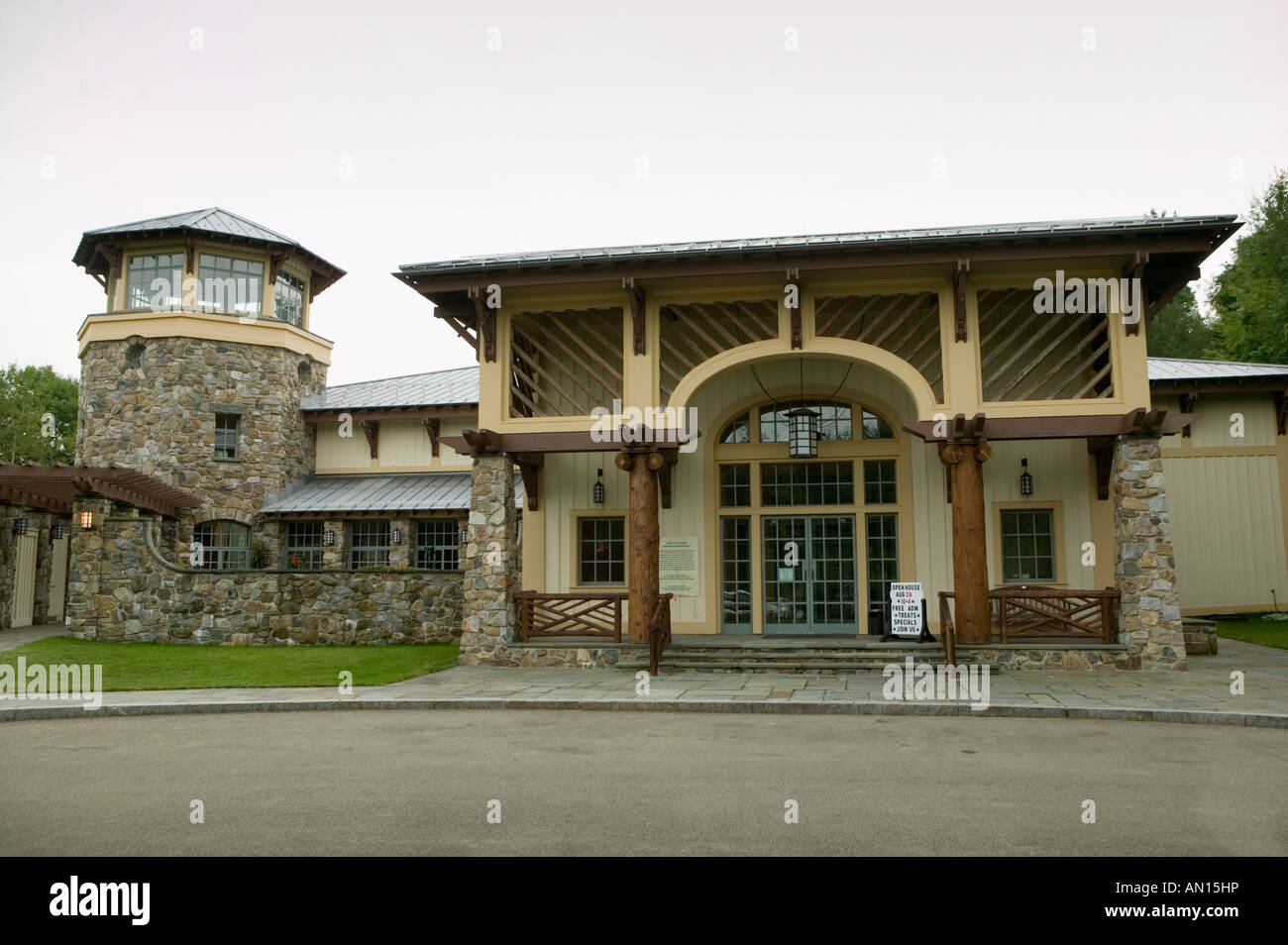 Roger peterson hires stock photography and images Alamy