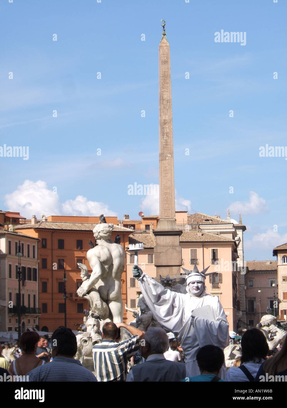 street entertainer in piazza navona, rome Stock Photo - Alamy