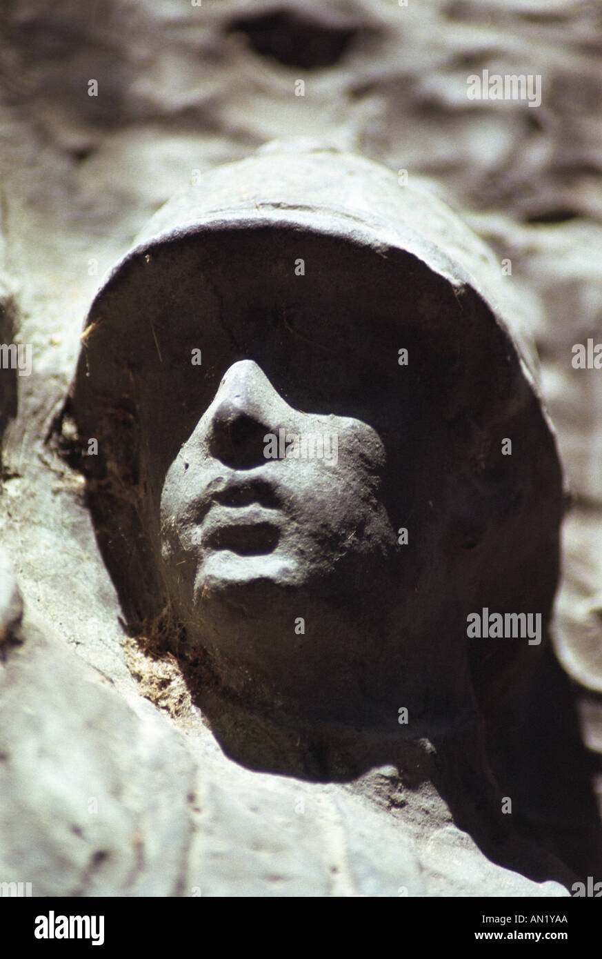 World war one memorial statue close up hi-res stock photography and ...