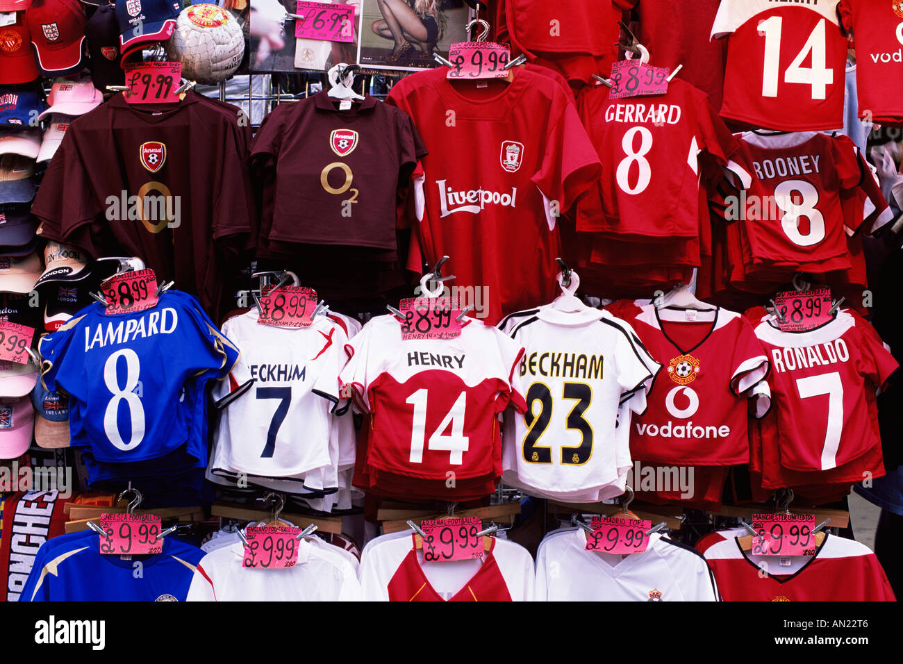 England, London, Oxford Street, Souvenir Soccer Team T.shirts Stock Photo -  Alamy