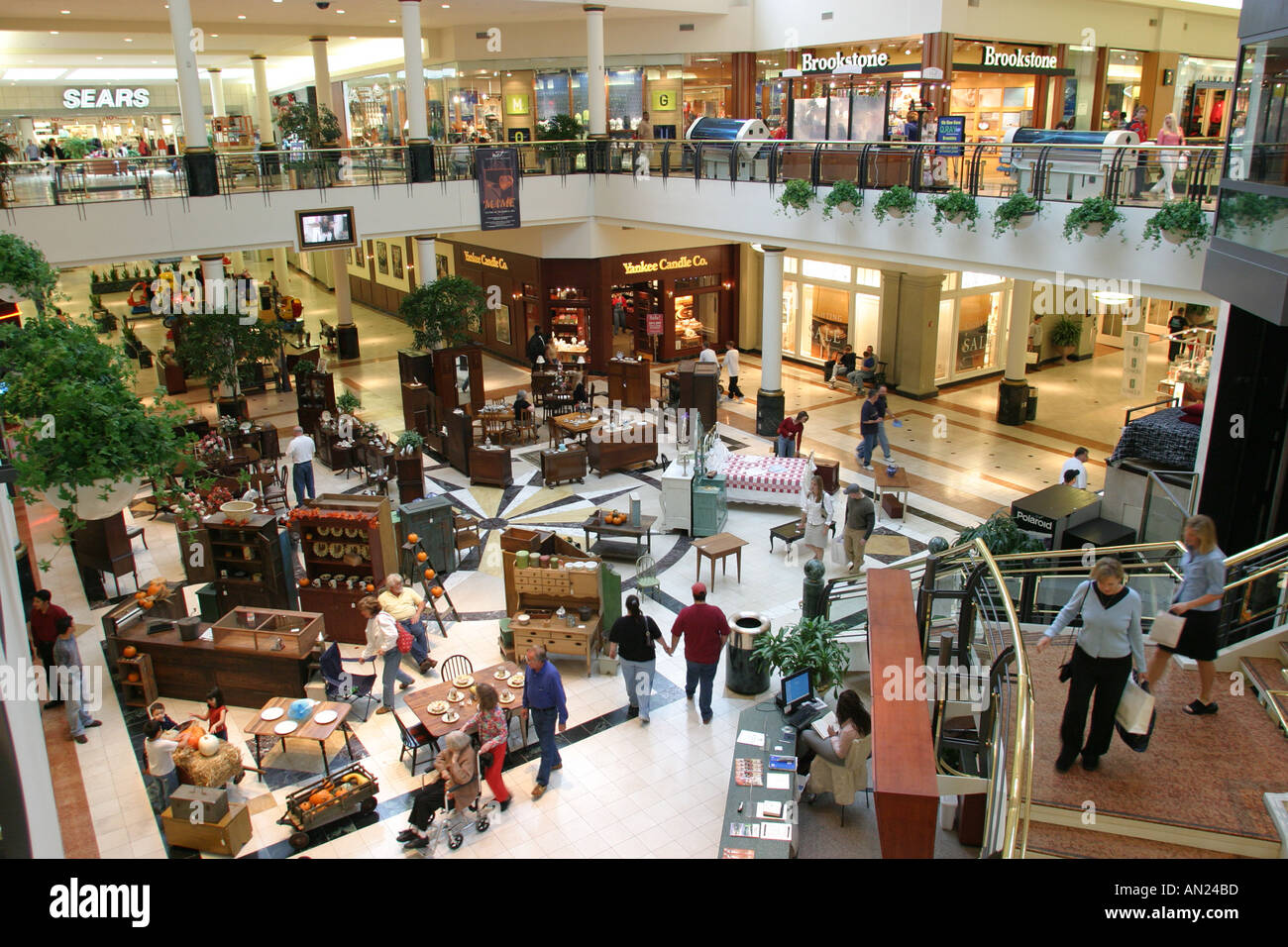 Raleigh North Carolina Crabtree Valley Mall largest shopping center