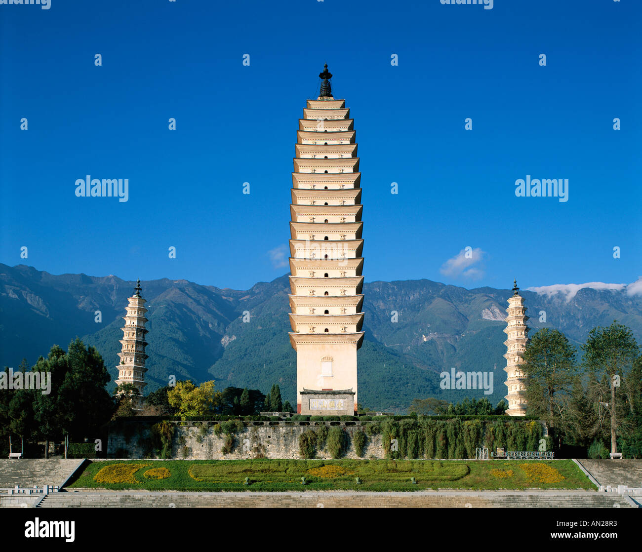 Three Pagodas / Tang Dynasty, Dali, Yunnan Province, China Stock Photo