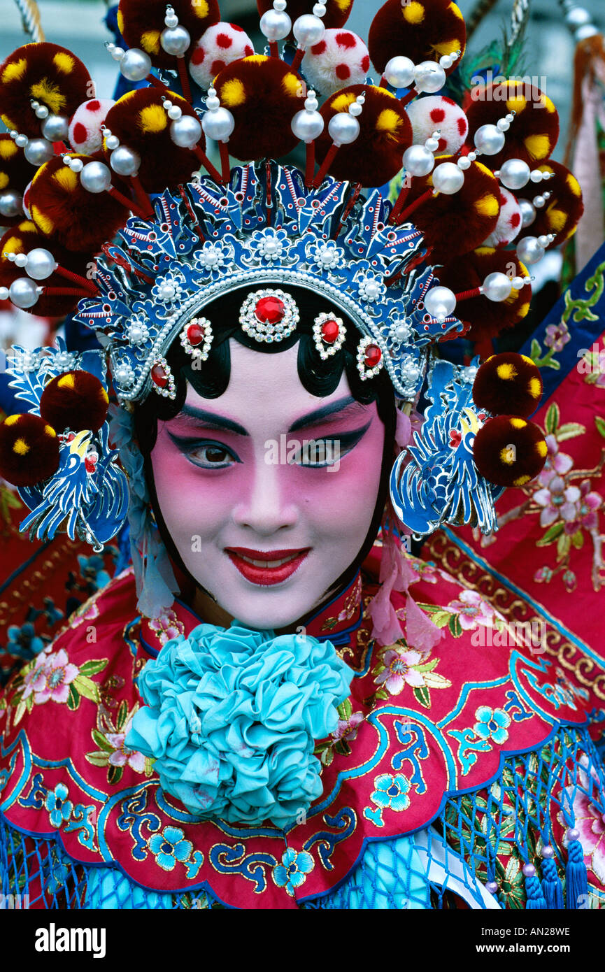 Chinese Opera (Beijing Opera) / Actor Dressed in Costume / Portrait ...