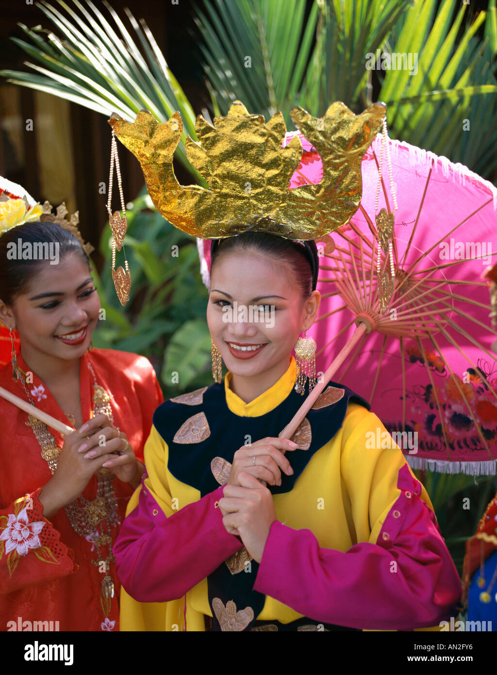 Malay Traditional Costume Stock Photos & Malay Traditional Costume
