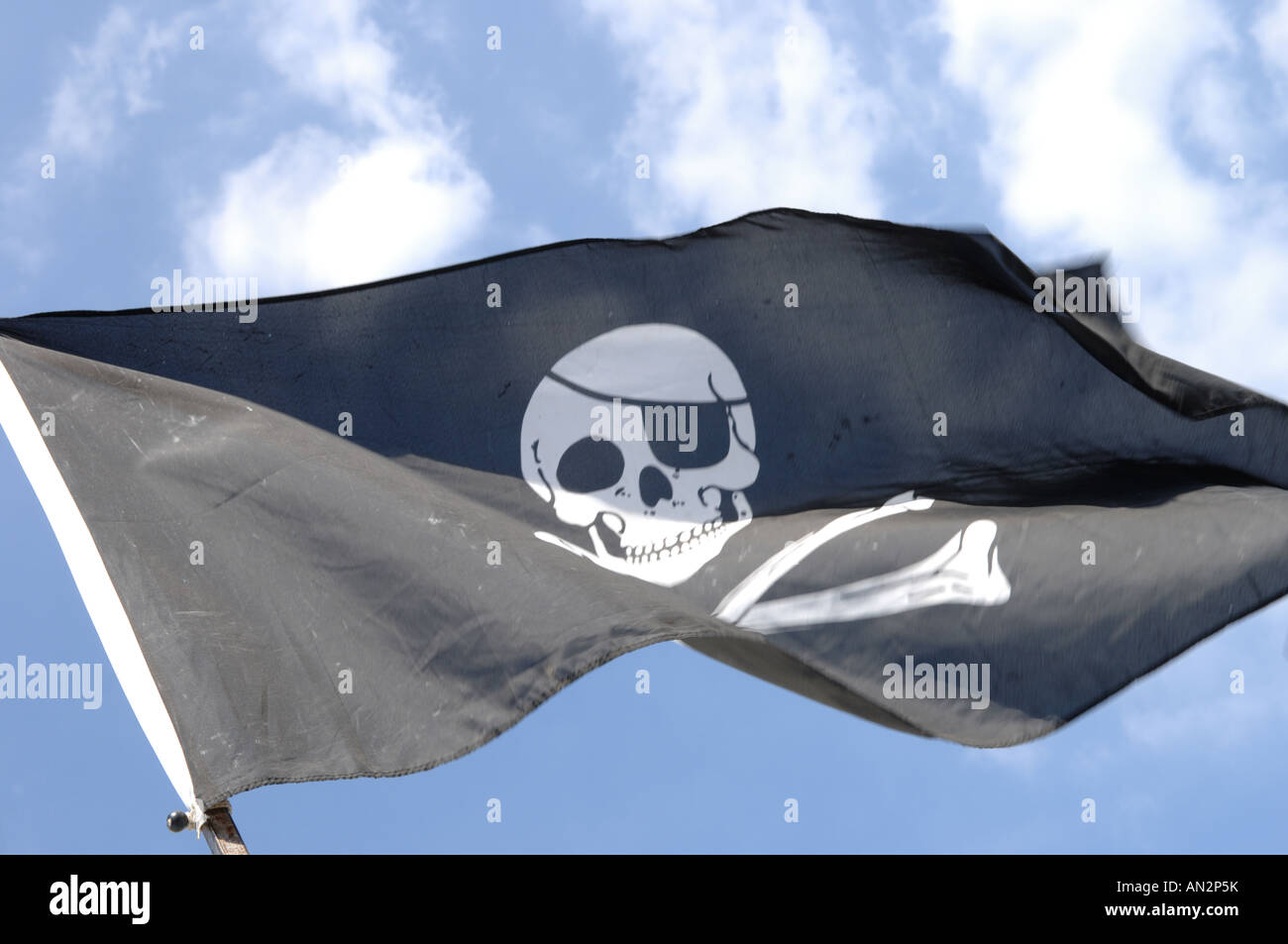 Skull and crossbones flag Stock Photo Alamy
