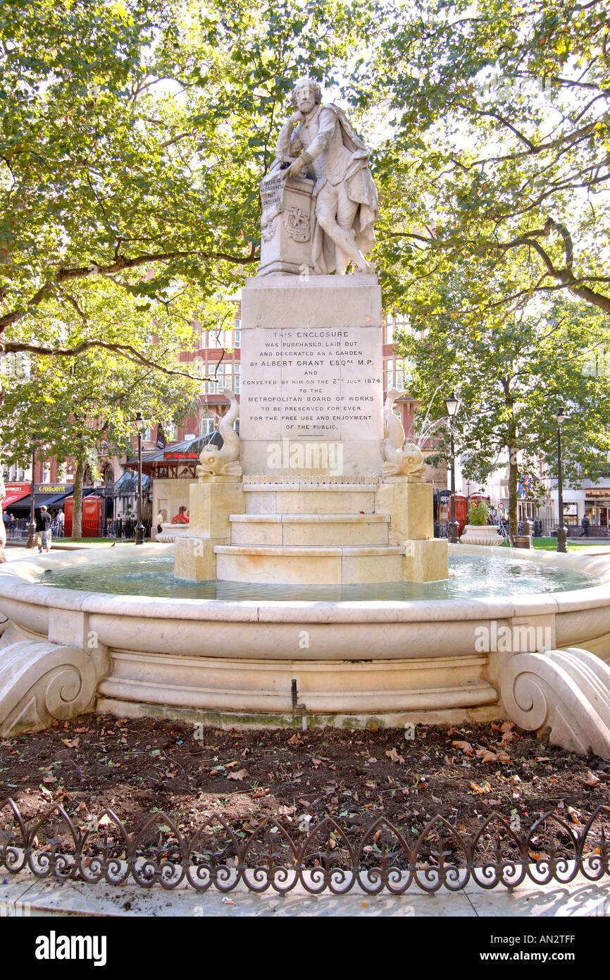 The statue of William Shakespeare in Leicester Square, London with the inscription 'There is no darkness but ignorance'. Stock Photo